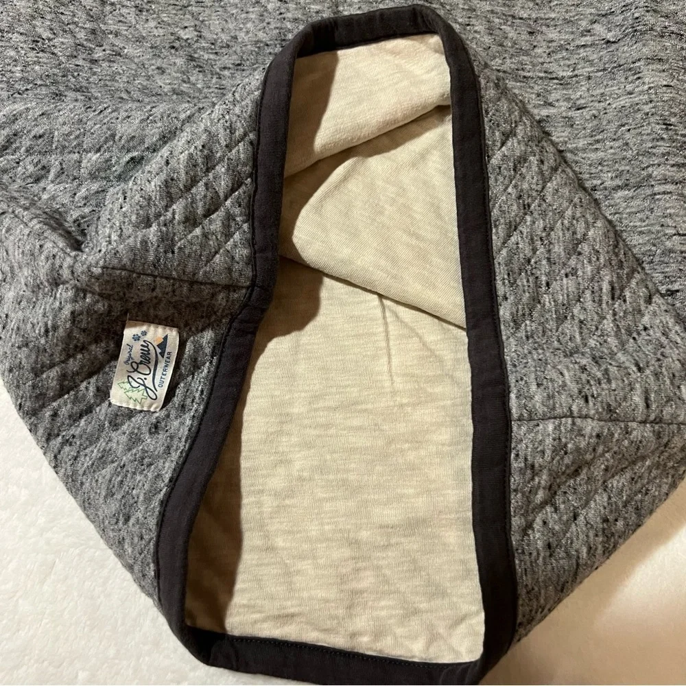 J.Crew Crewcuts| Unisex Gray Long Sleeve Tee with Orange Accent-Size 8